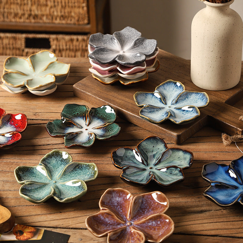 Retro Blossom Ceramic Flower Plate | Japanese-Style Dish β product photo