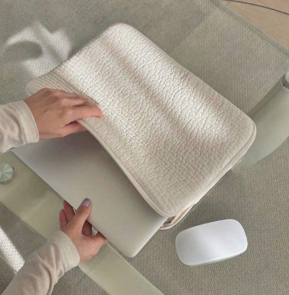 Clean White 11-Inch Laptop Bag – Everyday Carry — product photo